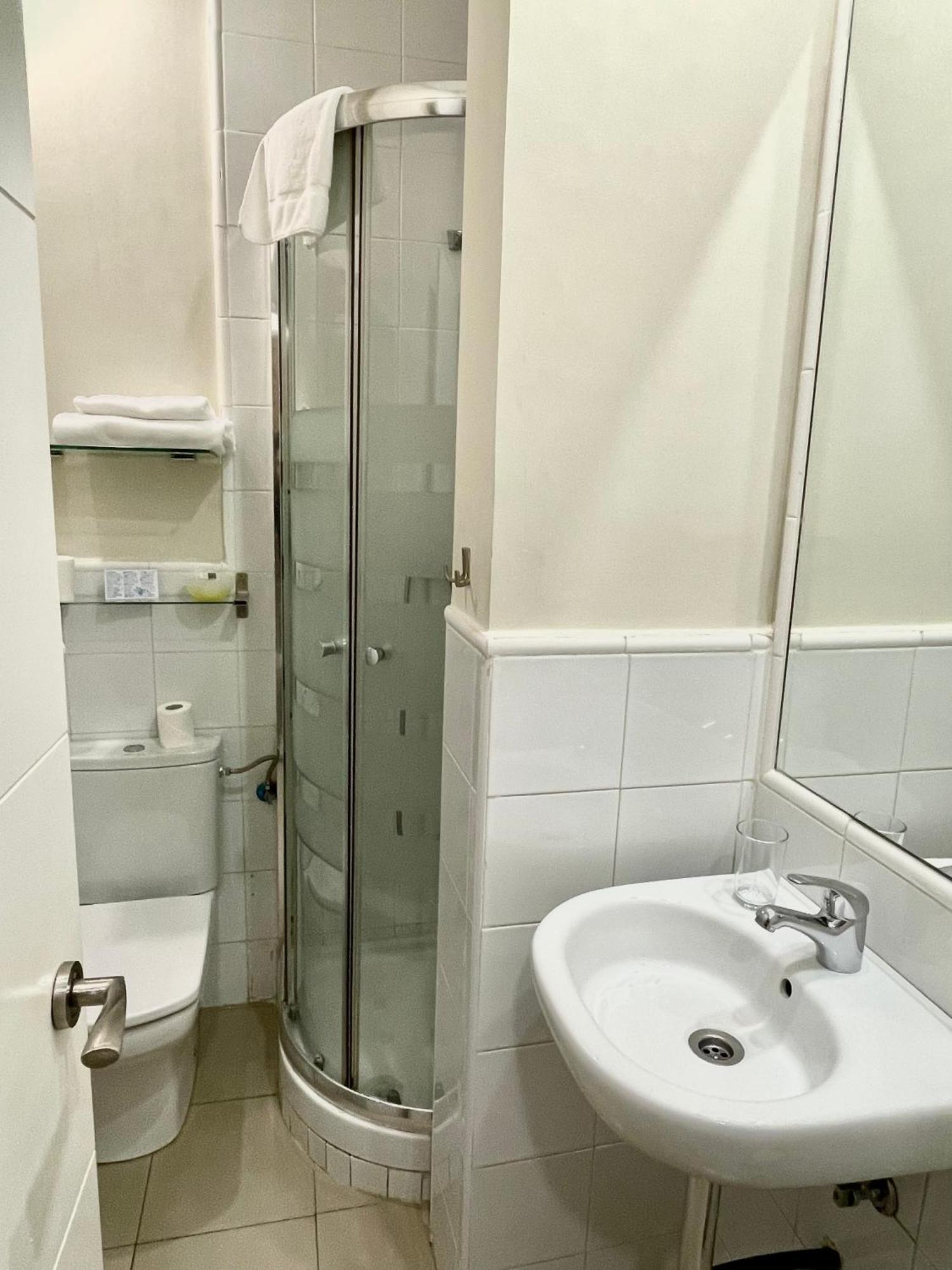 Hostal Madryt Zewnętrze zdjęcie