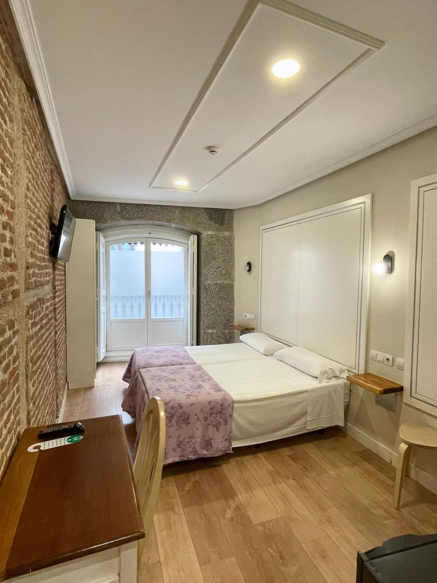 Hostal Madryt Zewnętrze zdjęcie