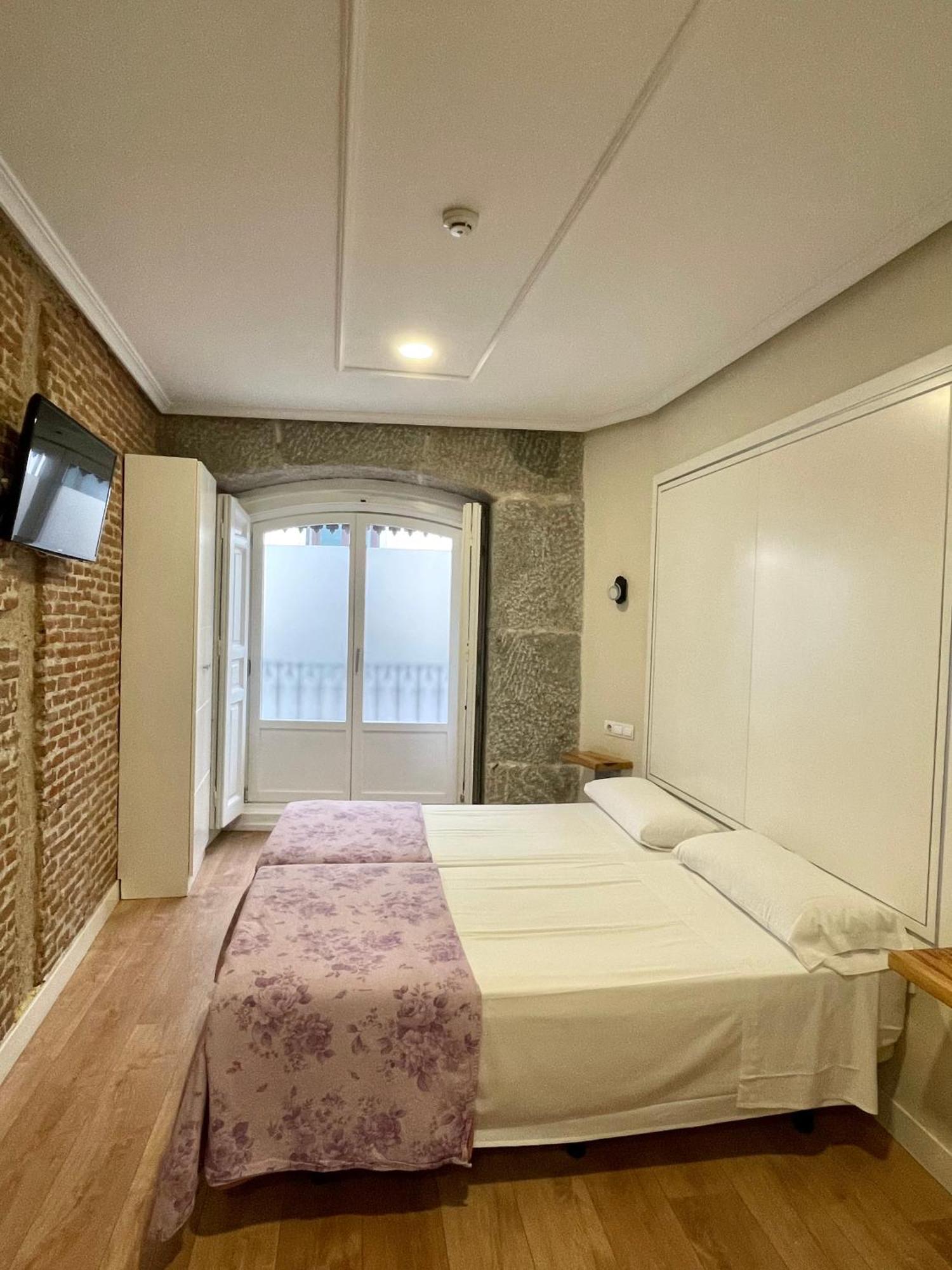 Hostal Madryt Zewnętrze zdjęcie